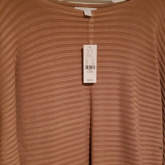 Sweater - Picture 2 of 4